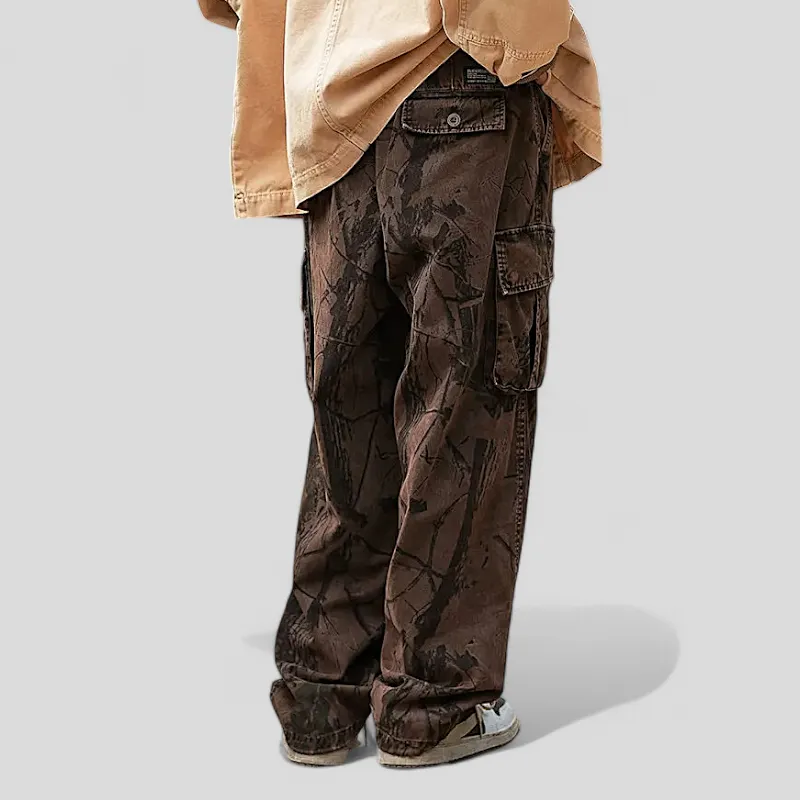 Elastic waist cargo pants in camouflage print