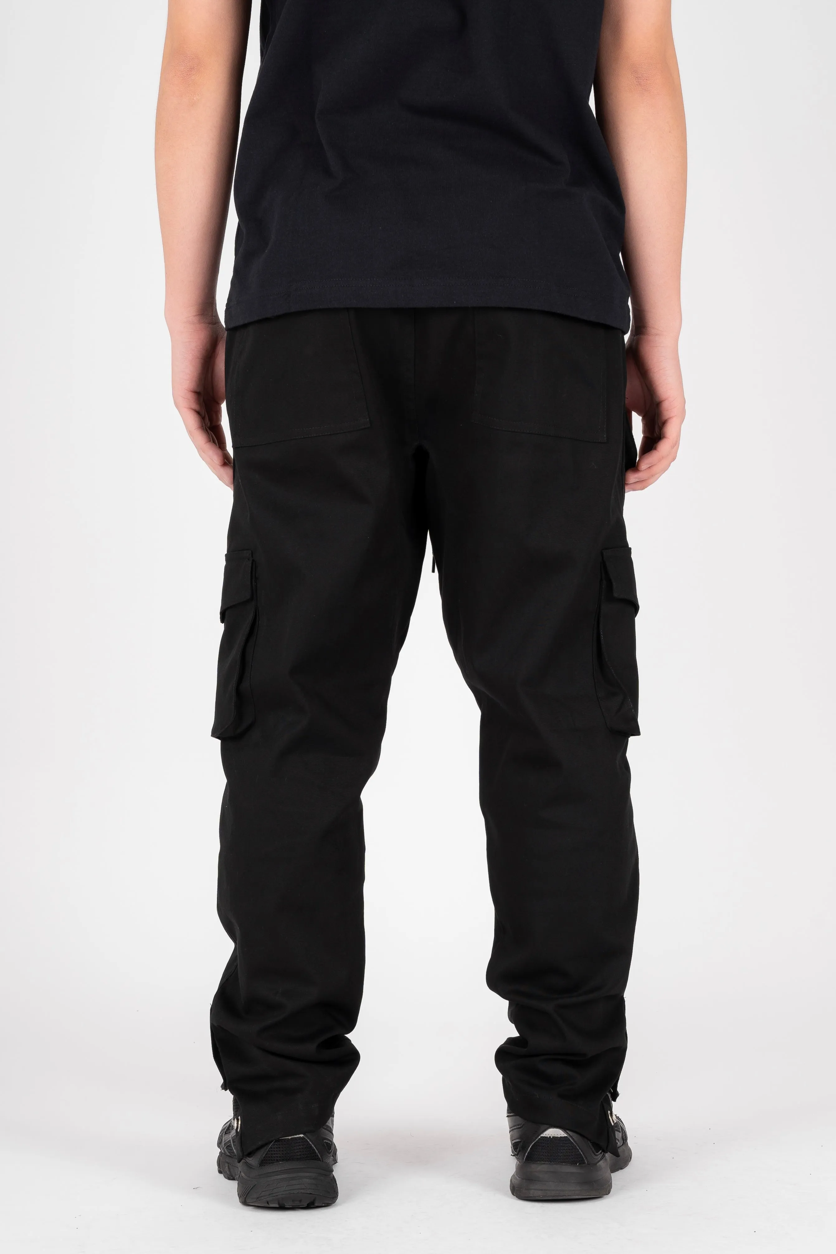 FRONT POCKET CARGO PANTS - BLACK